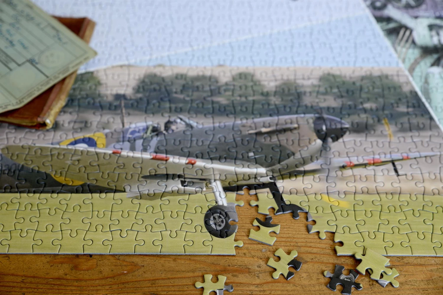 Imperial War Museums Spitfire 1000 Piece Jigsaw Puzzle - Image 3