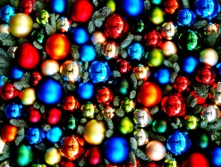 Christmas Baubles - Impuzzible No.16 - 1000 Piece Jigsaw Puzzle